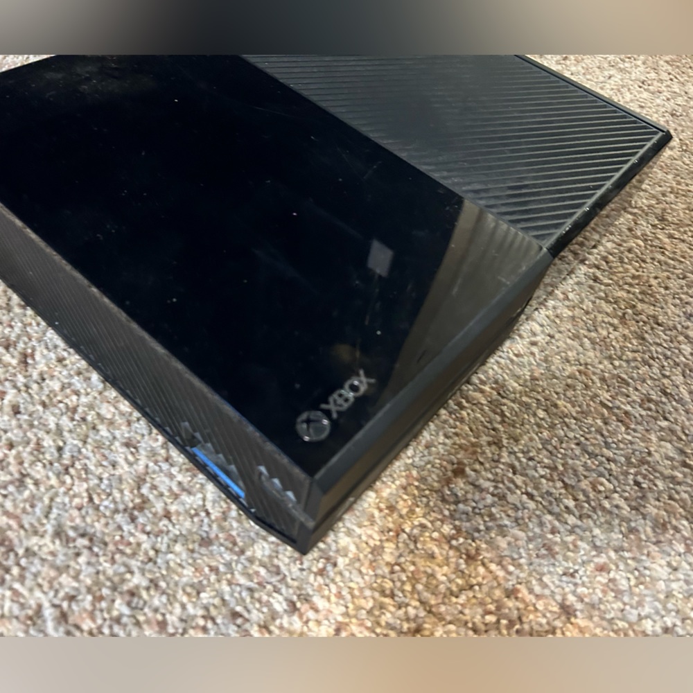 Xbox one - good condition - Picture 4 of 8